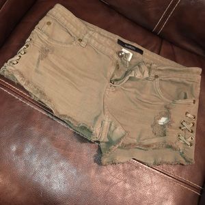 Size small woman’s billabong shorts